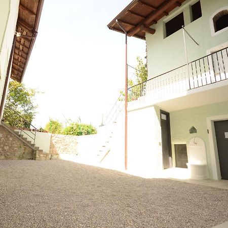 Corte Vezzola Trilocale Tommaso بويجناجو المظهر الخارجي الصورة
