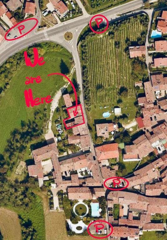 Corte Vezzola Trilocale Tommaso بويجناجو المظهر الخارجي الصورة